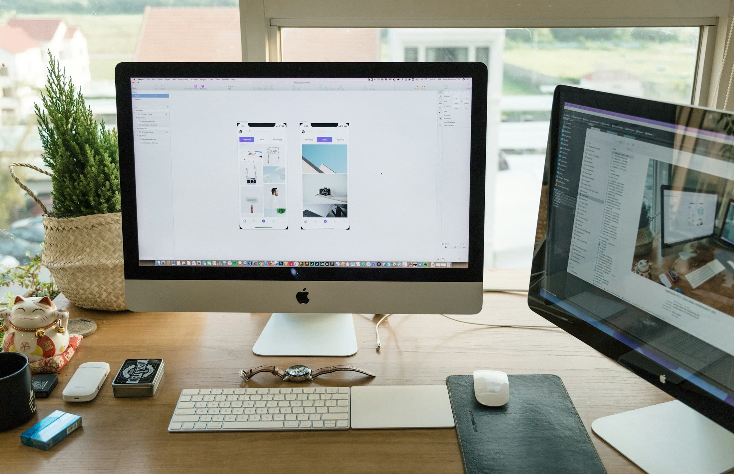 Interfaz de Google Stitch AI con canvas infinito y generación de UI por voz